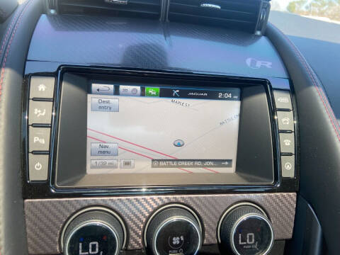 2016 Jaguar F-TYPE R