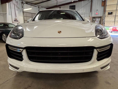 2016 Porsche Cayenne GTS