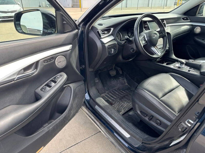 2019 Infiniti QX50 Essential