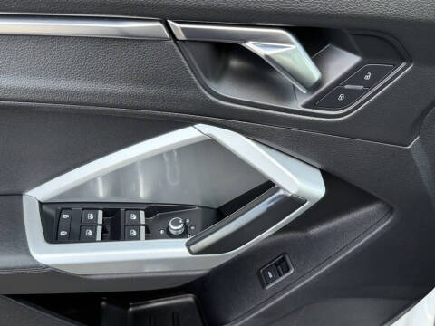 2020 Audi Q3 quattro Premium 45 TFSI