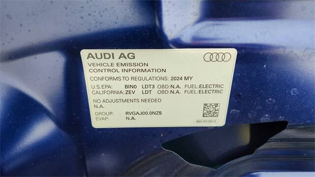 2024 Audi Q4 e-tron quattro Premium Plus 50