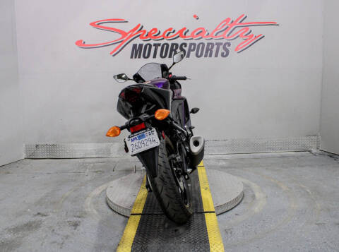 2023 Yamaha YZF-R3 ABS