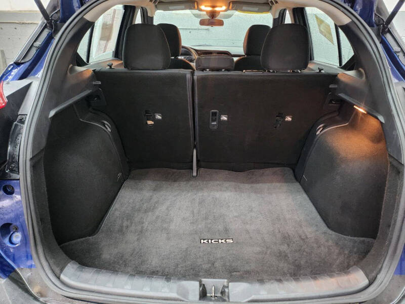 2020 Nissan Kicks SV