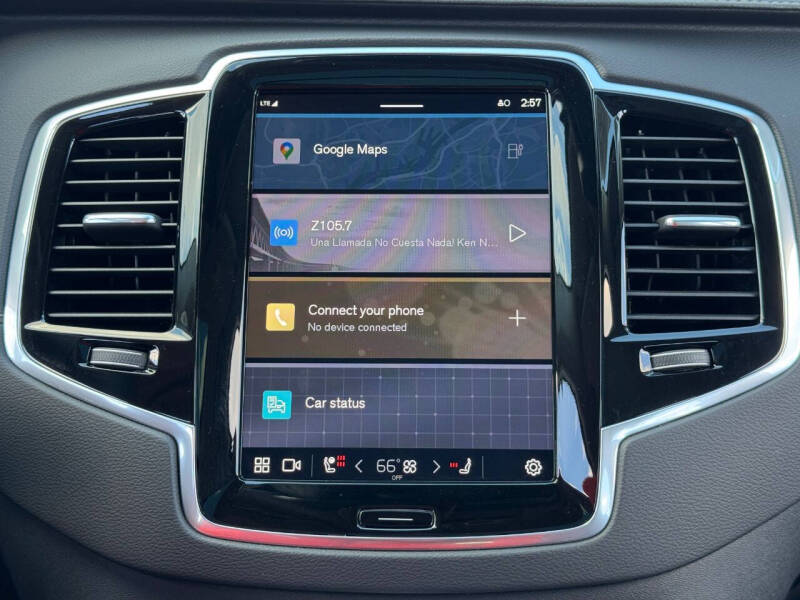 2024 Volvo XC90 Recharge T8 Ultimate Bright Theme 7P