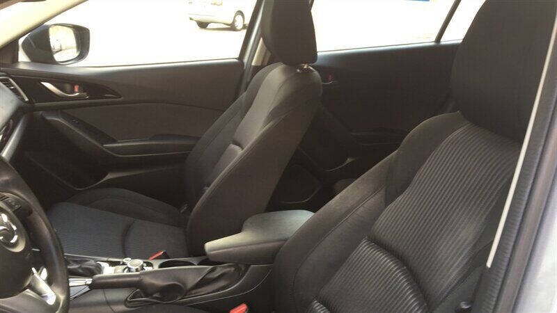 2016 Mazda MAZDA3 i Sport