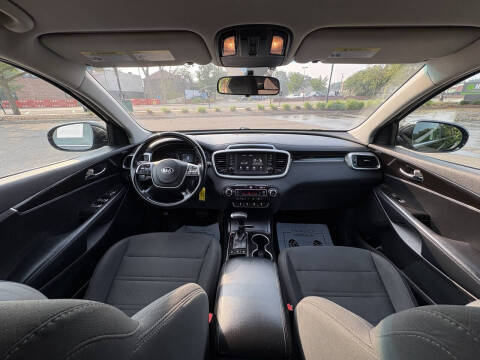 2020 Kia Sorento LX