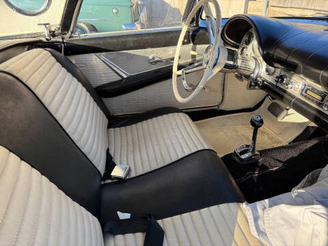 1957 Ford Thunderbird