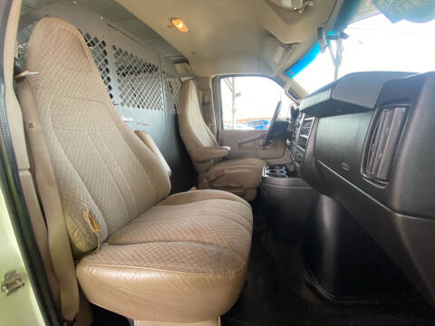 2017 GMC Savana 2500