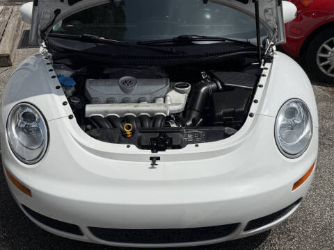 2010 Volkswagen New Beetle