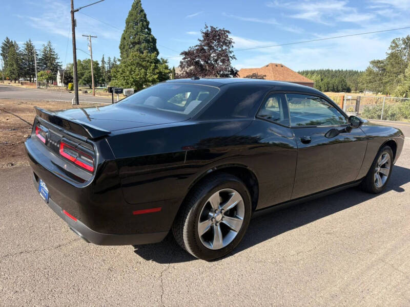 2015 Dodge Challenger SXT