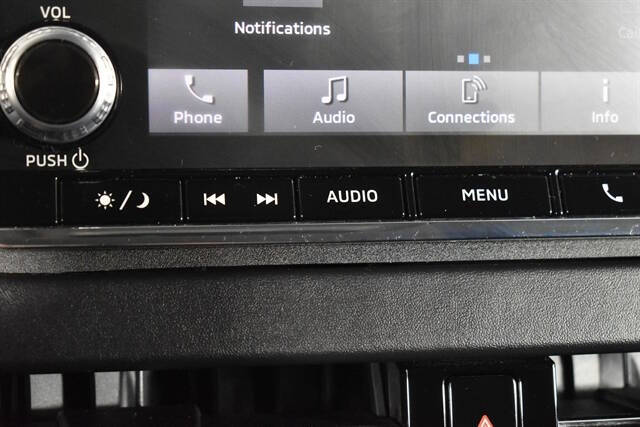 2024 Mitsubishi Outlander ES