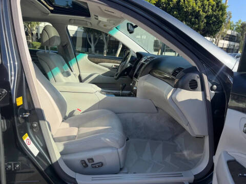 2010 Lexus LS 460
