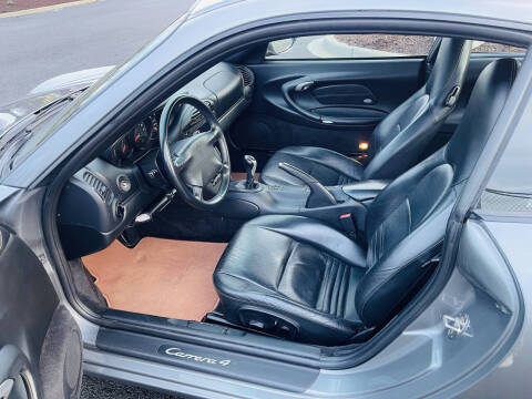 2001 Porsche 911 Carrera 4
