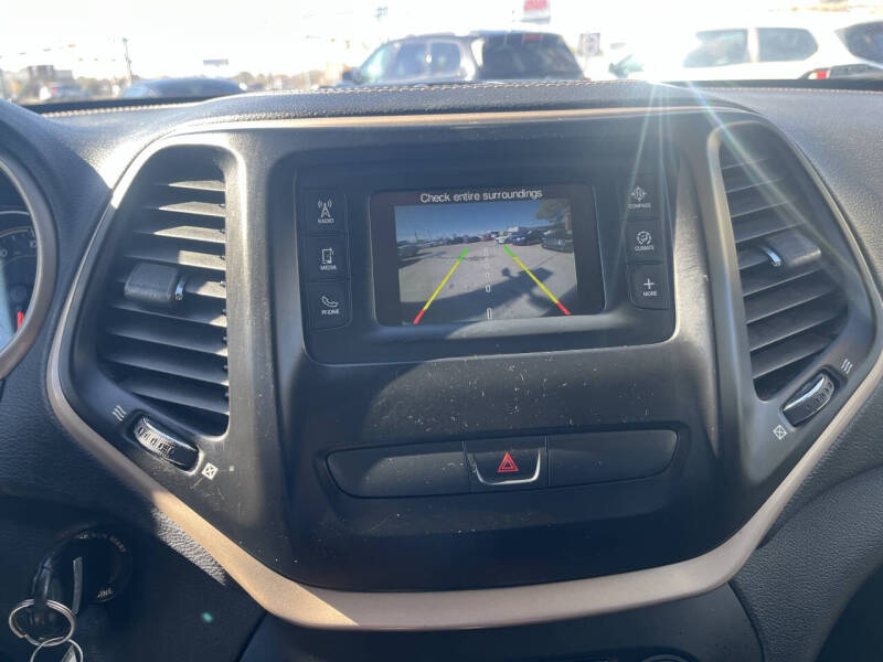 2016 Jeep Cherokee Latitude Altitude