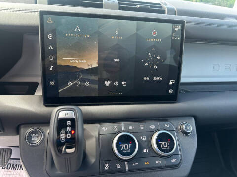 2025 Land Rover Defender 110 P300 S