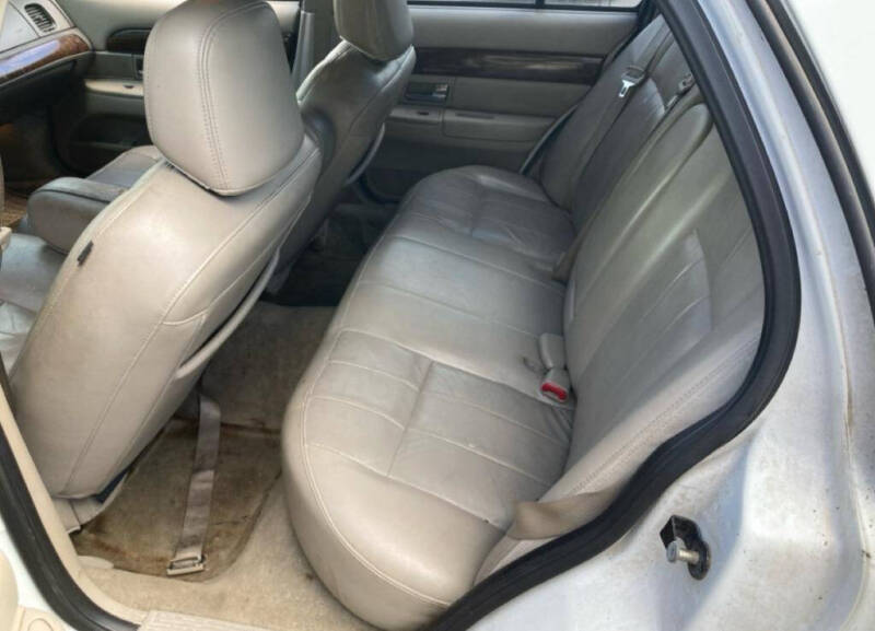 2010 Mercury Grand Marquis LS