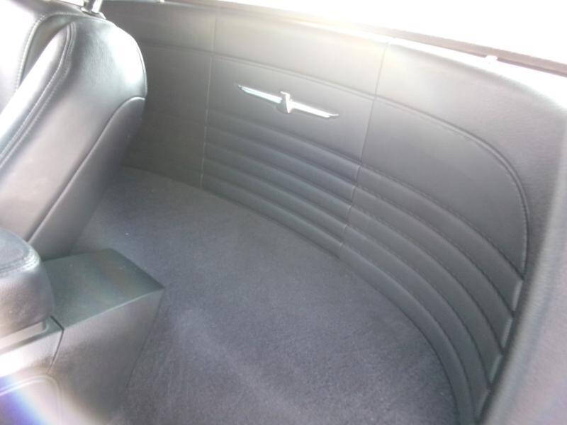 2005 Ford Thunderbird Deluxe