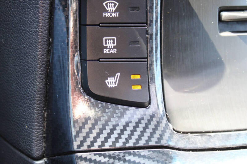 2013 Hyundai Genesis Coupe 3.8 Track