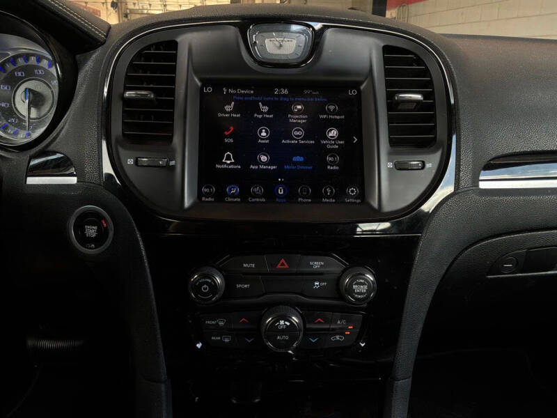 2019 Chrysler 300 S
