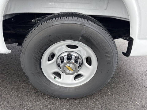 2025 Chevrolet Express 3500