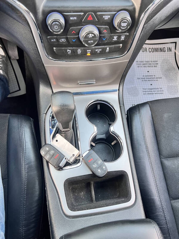 2018 Jeep Grand Cherokee Laredo E