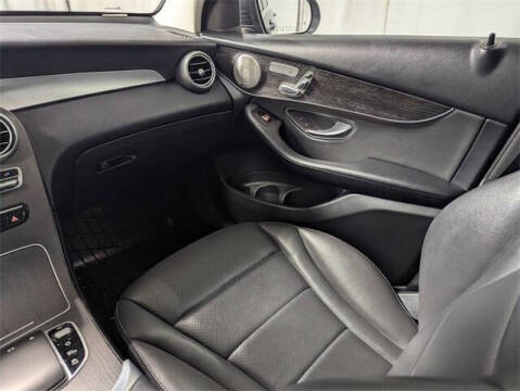 2021 Mercedes-Benz GLC GLC 300 4MATIC