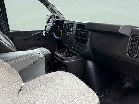 2021 Chevrolet Express 2500