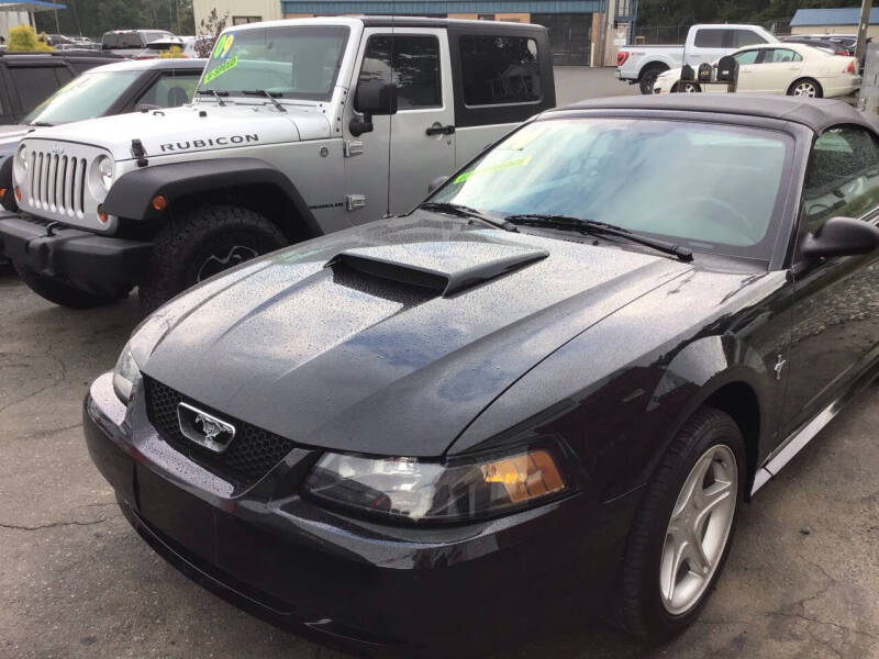 2000 Ford Mustang