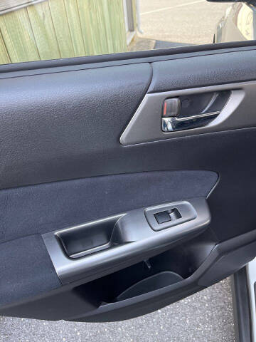 2011 Subaru Forester 2.5X Limited