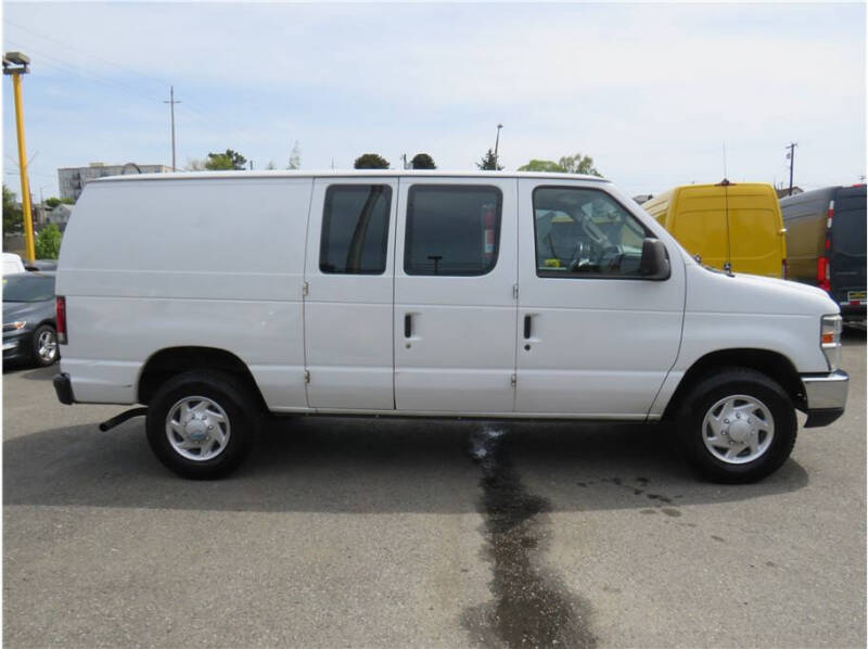 2013 Ford E-Series E-250