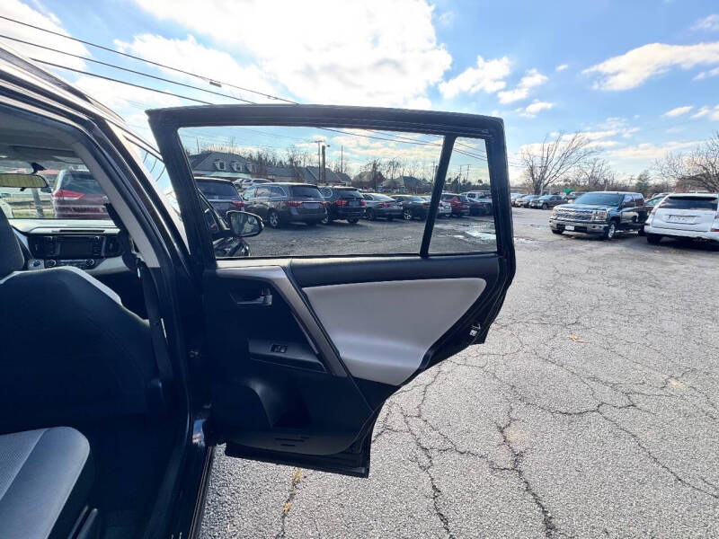 2016 Toyota RAV4 Hybrid XLE