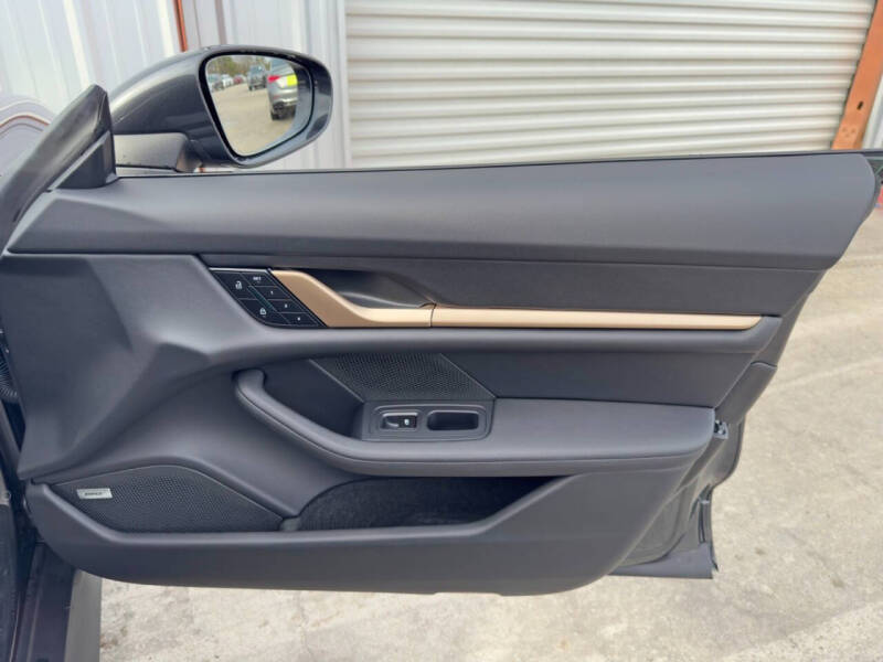 2025 Porsche Taycan 4S