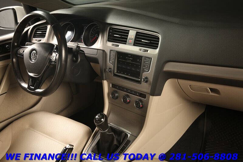 2017 Volkswagen Golf TSI Wolfsburg Edition