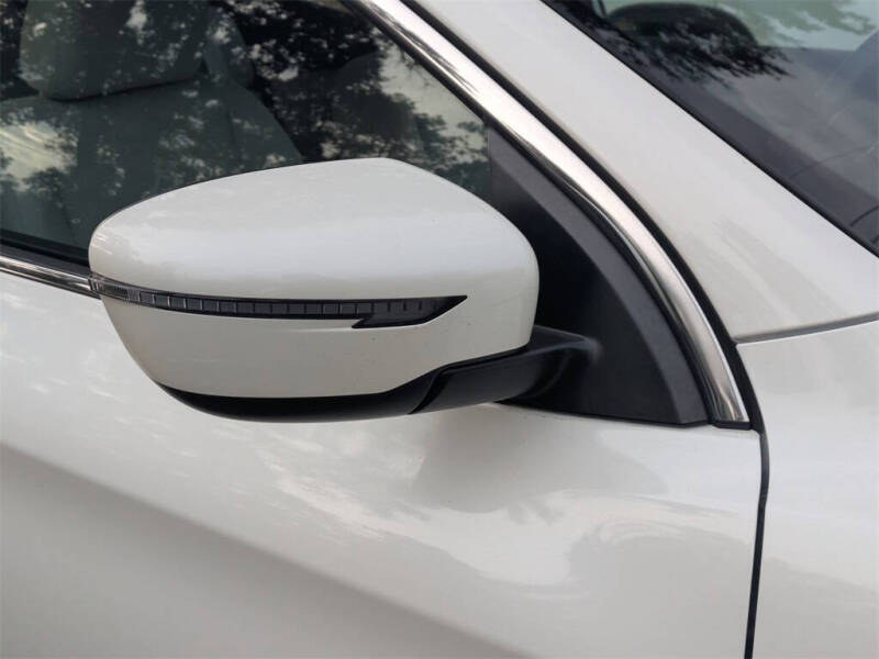 2020 Nissan Rogue Sport SV