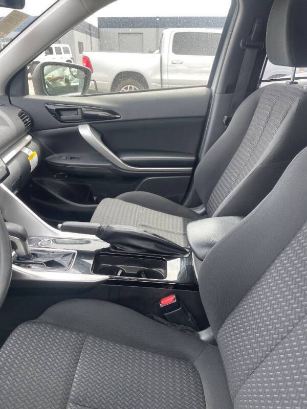 2025 Mitsubishi Eclipse Cross ES
