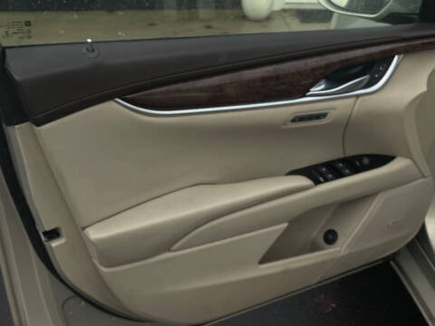 2013 Cadillac XTS Luxury Collection