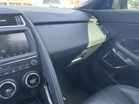 2019 Jaguar E-PACE P300 R-Dynamic S