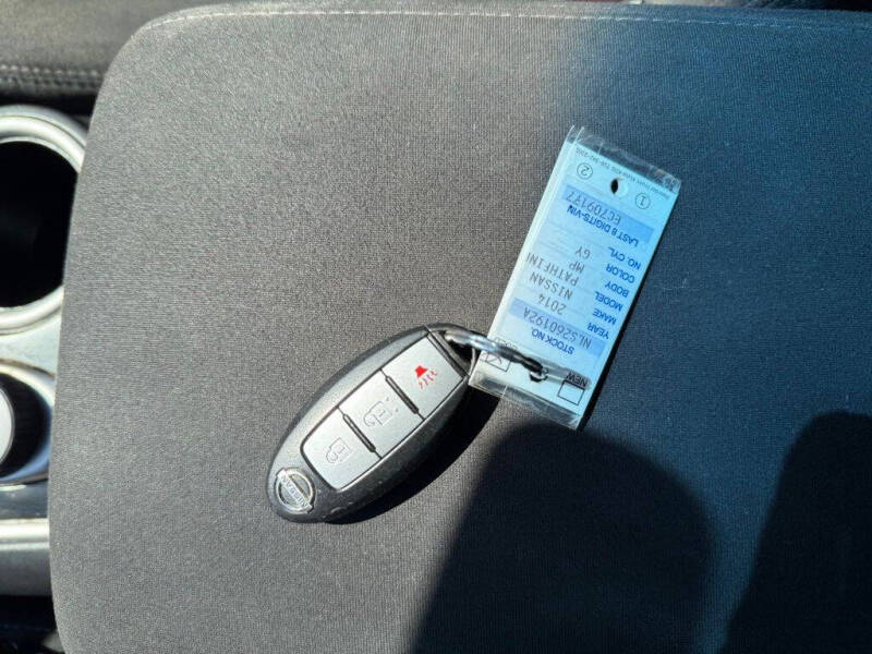 2014 Nissan Pathfinder S