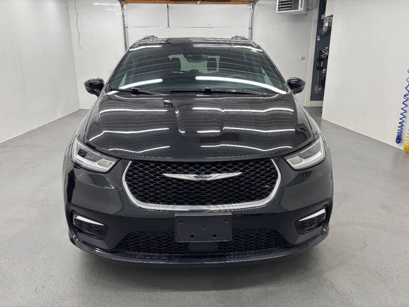 2022 Chrysler Pacifica Touring