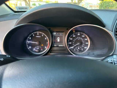 2017 Hyundai Santa Fe SE