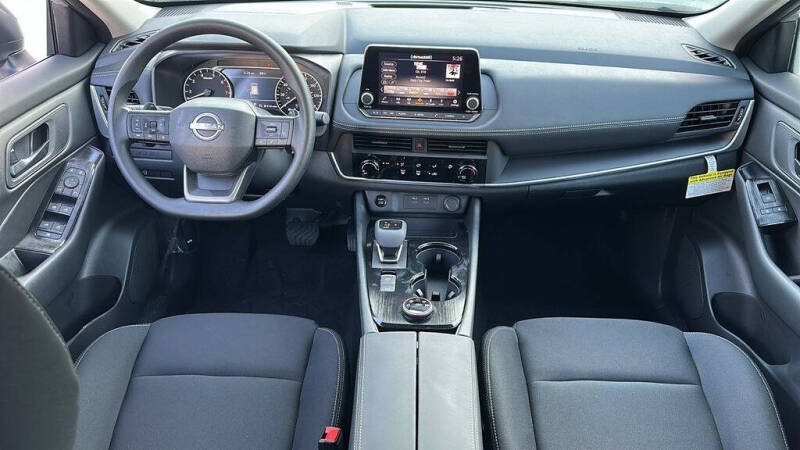 2025 Nissan Rogue S