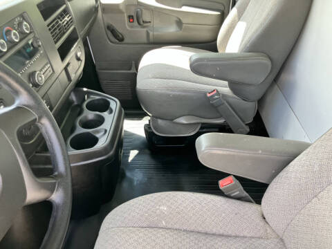 2015 GMC Savana