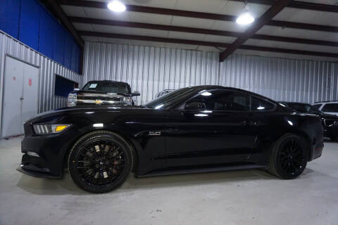 2015 Ford Mustang for sale at SOUTHWEST AUTO CENTER INC in Houston TX