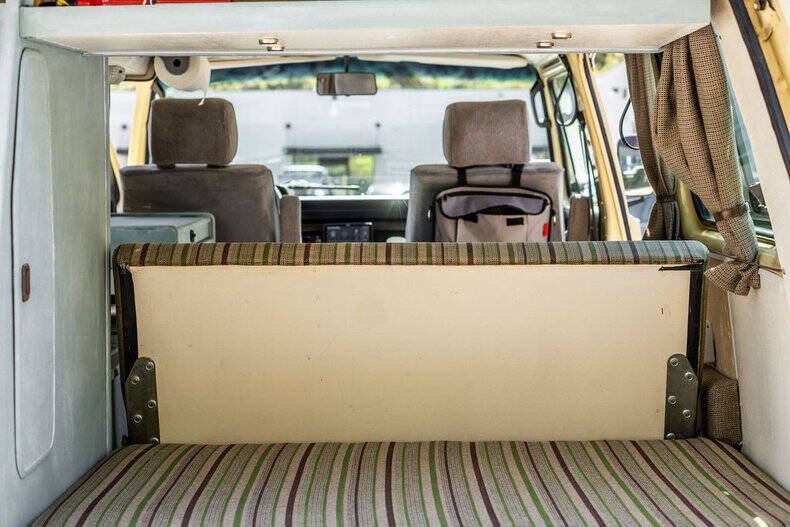 1982 Volkswagen Vanagon Camper
