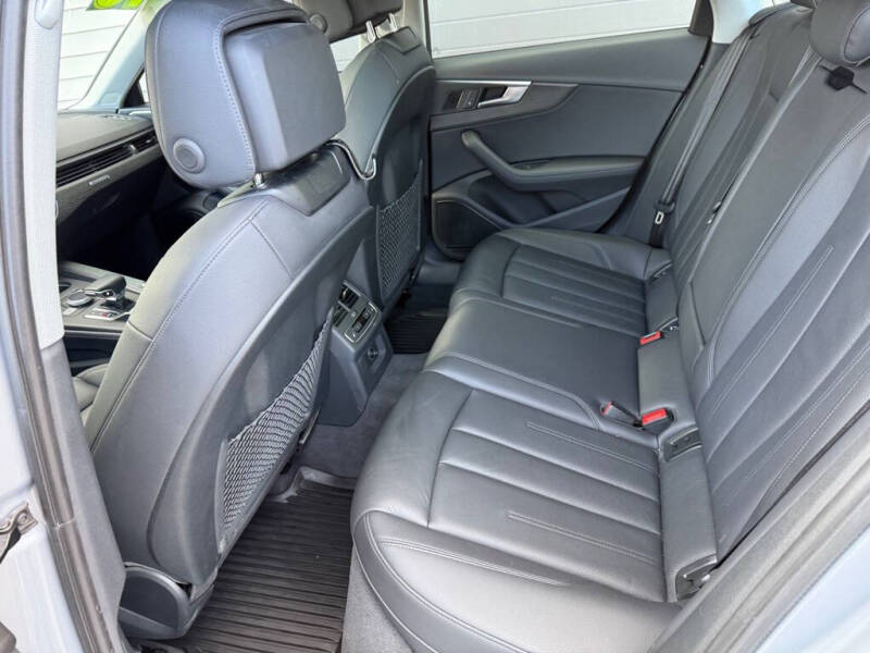 2018 Audi A4 2.0T quattro Prestige