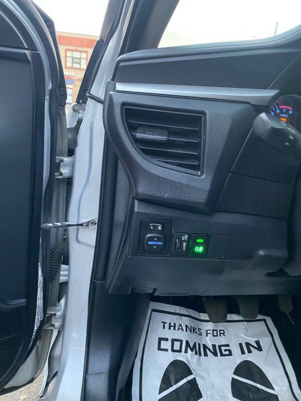 2014 Toyota Corolla LE