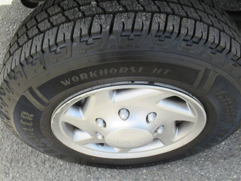 2013 Ford E-Series E-150