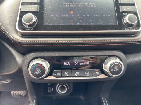 2020 Nissan Kicks SR