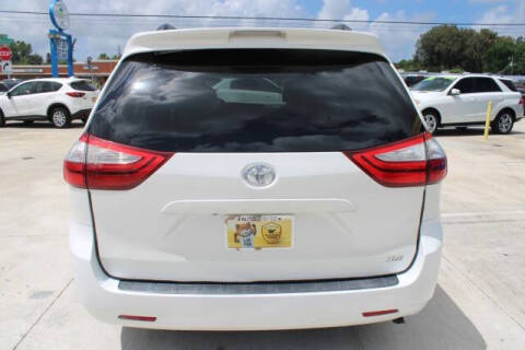 2015 Toyota Sienna