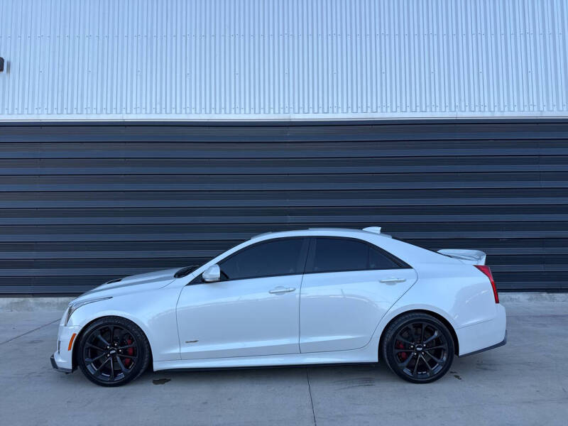 2017 Cadillac ATS-V Sedan V's photo